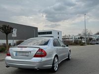 Gebraucht Mercedes E500 AMG 387 PS (284 kW) 2007 Silber Limousine