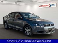 Usado VW Jetta 105 HP (77 kW) 2013 Cinzento Sedan