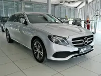Gebraucht Mercedes E220 Avantgarde 194 PS (142 kW) 2020 Silber Kombi