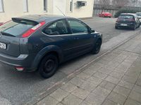 Gebraucht Ford Focus 101 PS (74 kW) 2006 Grau Kleinwagen