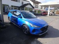 Gebraucht Ford Focus Active X 155 PS (114 kW) 2024 Dynamicblau metallic Kombi