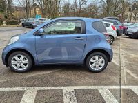Gebraucht Toyota iQ Cool 68 PS (50 kW) 2013 Blau Kleinwagen