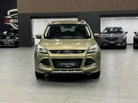 Gebraucht Ford Kuga Individual 182 PS (133 kW) 2015 Grün SUV