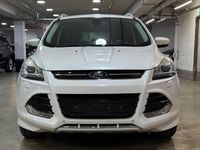 Gebraucht Ford Kuga ST-Line 150 PS (110 kW) 2015 Weiß SUV