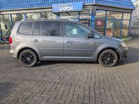 Gebraucht VW Touran Style 105 PS (77 kW) 2012 Pepper grey metallic Van / Kleinbus