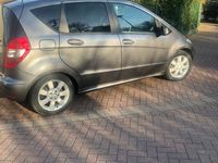 Gebraucht Mercedes A200 Elegance 136 PS (100 kW) 2010 Grau Van / Kleinbus