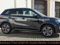 Gebraucht Suzuki Vitara Comfort+ 102 PS (75 kW) 2023 Schwarz SUV
