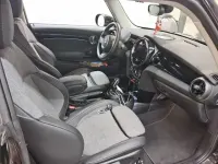 Gebraucht Mini Cooper 136 PS (100 kW) 2023 Midnight black ii Kleinwagen