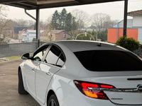 Gebraucht Opel Insignia 131 PS (96 kW) 2013 Weiß Limousine
