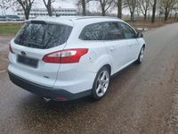 Usata Ford Focus 182 CV (133 kW) 2012 Bianco Station wagon