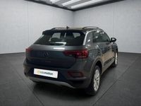 Gebraucht VW T-Roc 110 PS (80 kW) 2023 Grau SUV