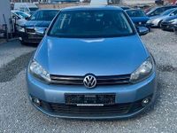 Gebraucht VW Golf VI Team 105 PS (77 kW) 2010 Blau Kleinwagen