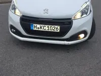 Gebraucht Peugeot 208 GT-line 120 PS (88 kW) 2018 Weiß Kleinwagen