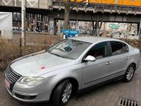 Gebraucht VW Passat 140 PS (102 kW) 2005 Silber Limousine