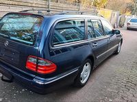 Gebraucht Mercedes 320 197 PS (144 kW) 2001 Blau Kombi