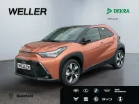 Neu Toyota Aygo X Active 117 PS (86 kW) 2026 4t4)/ black mica (209) (braun SUV