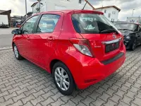 Gebraucht Toyota Yaris Executive 99 PS (72 kW) 2011 Super red v Kleinwagen