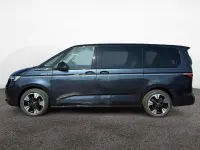 Gebraucht VW Multivan Style 150 PS (110 kW) 2025 Starlight blue metallic Van / Kleinbus