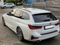 Gebraucht BMW 320 Sport Line 190 PS (139 kW) 2021 Weiß Kombi