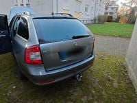Gebraucht Skoda Octavia 122 PS (89 kW) 2012 Silber Kombi