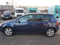 Gebraucht VW Golf V United 140 PS (102 kW) 2008 Blau Kleinwagen
