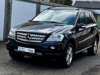 Gebraucht Mercedes ML320 224 PS (164 kW) 2008 Schwarz SUV