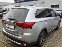 Gebraucht Mitsubishi Outlander Top 150 PS (110 kW) 2018 Cool silver SUV