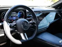 Second-hand Mercedes E300 AMG 313 CP (230 kW) 2025 Alb Berlinǎ