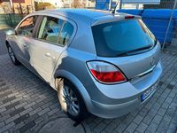 Gebraucht Opel Astra 125 PS (91 kW) 2004 Silber Limousine