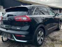 Gebraucht Kia Niro 105 PS (77 kW) 2017 Schwarz SUV