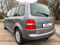 Gebraucht VW Touran Highline 150 PS (110 kW) 2004 Grau Van / Kleinbus