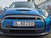 Gebraucht Mini Cooper SE 135 kW (184 PS) 2023 Blau Kleinwagen