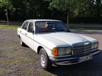 Gebraucht Mercedes 240 72 PS (52 kW) 1980 Weiß Limousine