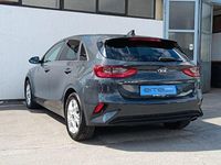 Gebraucht Kia Ceed 140 PS (102 kW) 2019 Grey metallic Kleinwagen