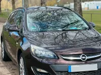 Second-hand Opel Astra 141 CP (103 kW) 2014 Maro Break