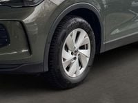 Gebraucht VW Tiguan 131 PS (96 kW) 2024 Cipressinogrün metallic SUV