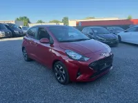 Gebraucht Hyundai i10 Trend 63 PS (46 kW) 2024 Rot Kleinwagen