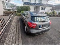 Gebraucht Mercedes A180 Urban 122 PS (89 kW) 2013 Grau Limousine