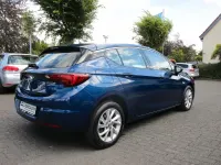 Gebraucht Opel Astra Elegance 131 PS (96 kW) 2020 Blau Limousine