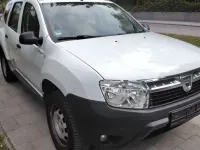 Używany Dacia Duster Lauréate 105 KM (77 kW) 2013 Biały SUV