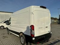 Gebraucht Ford Transit Trend 105 PS (77 kW) 2022 Weiß Limousine