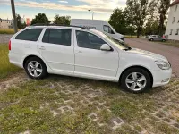 Gebraucht Skoda Octavia 122 PS (89 kW) 2011 Weiß Kombi