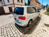 Gebraucht VW Touran 105 PS (77 kW) 2012 Silber Van / Kleinbus