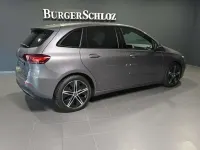 Gebraucht Mercedes B180 136 PS (100 kW) 2025 Grau Kleinwagen