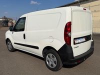 Gebraucht Opel Combo 95 PS (69 kW) 2017 Weiß Van / Kleinbus