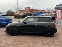 Second-hand Mini John Cooper Works 231 CP (169 kW) 2018 Verde Hatchback