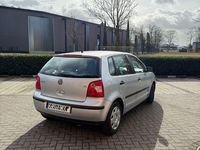 Gebraucht VW Polo 55 PS (40 kW) 2003 Grau Limousine