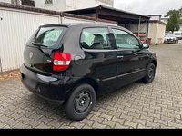 Gebraucht VW Fox 60 PS (44 kW) 2007 Schwarz Kleinwagen
