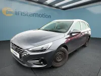 Gebraucht Hyundai i30 120 PS (88 kW) 2022 Grau Kleinwagen