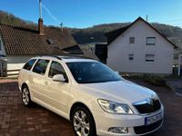 gebraucht Skoda Octavia 2.0 TDI Family Combi